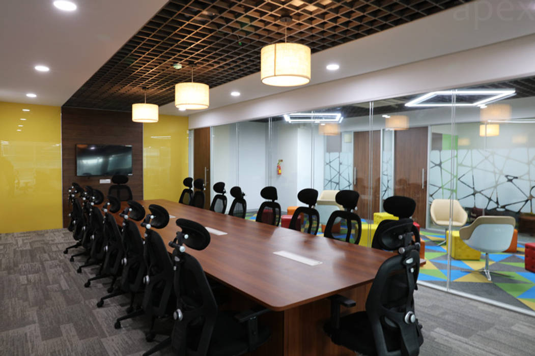 Conference room Apex Project Solutions Pvt. Ltd. Commercial spaces Engineered Wood Transparent Commercial Spaces
