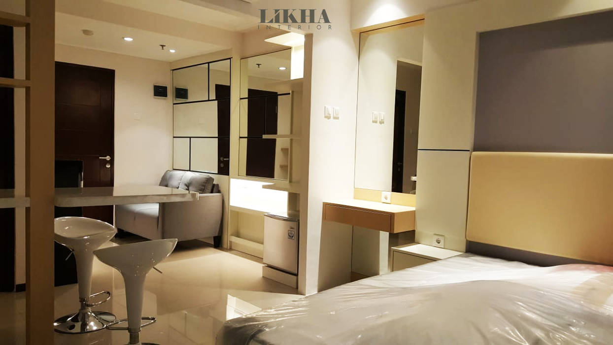 HUNIAN HANGAT DAN LUAS di Apartemen Gateway Pasteur Bandung, Likha Interior Likha Interior ห้องนอน แผ่นไม้อัด Plywood