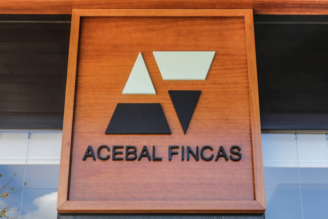 Inmobiliaria Acebal Fincas, SENZA ESPACIOS SENZA ESPACIOS พื้นที่เชิงพาณิชย์ ไม้ Wood effect อาคารสำนักงาน ร้านค้า