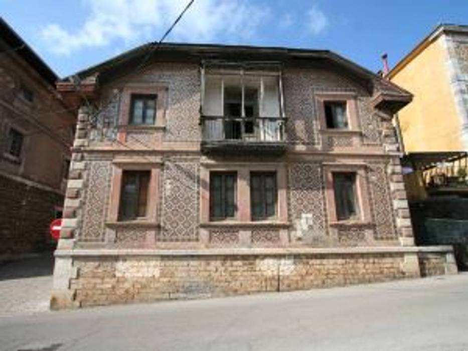 Rehabilitacion de casa en Comillas, HIGUERA ARQUITECTOS HIGUERA ARQUITECTOS 정원 수영장