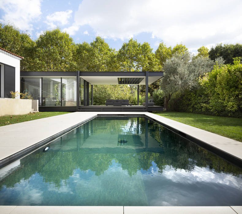 CTN HOUSE, Brengues Le Pavec architectes Brengues Le Pavec architectes Giardino con piscina Arenaria