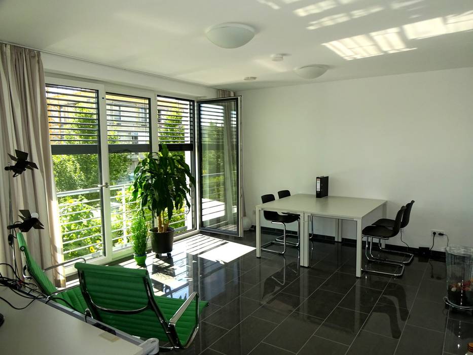 Passivhaus KfW-40 plus, Reihenmittelhaus, Junker Architekten Junker Architekten Modern study/office