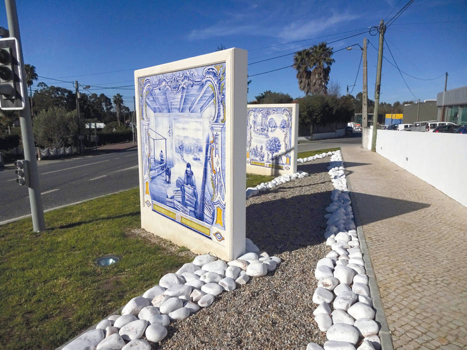 Paredes públicas de azulejo pintado à mão com histórico local, Gestos Nativos - azulejos Gestos Nativos - azulejos