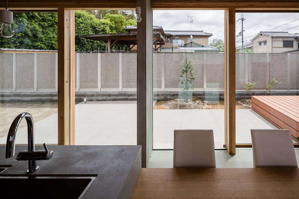 wall pillar, 建築設計事務所SAI工房 建築設計事務所SAI工房 Wooden windows