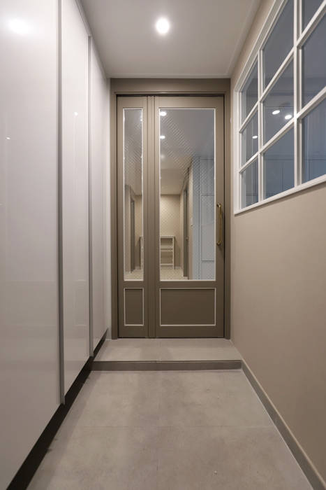 자양동 현대 2차 31평, 디자인담다 디자인담다 Modern Corridor, Hallway and Staircase