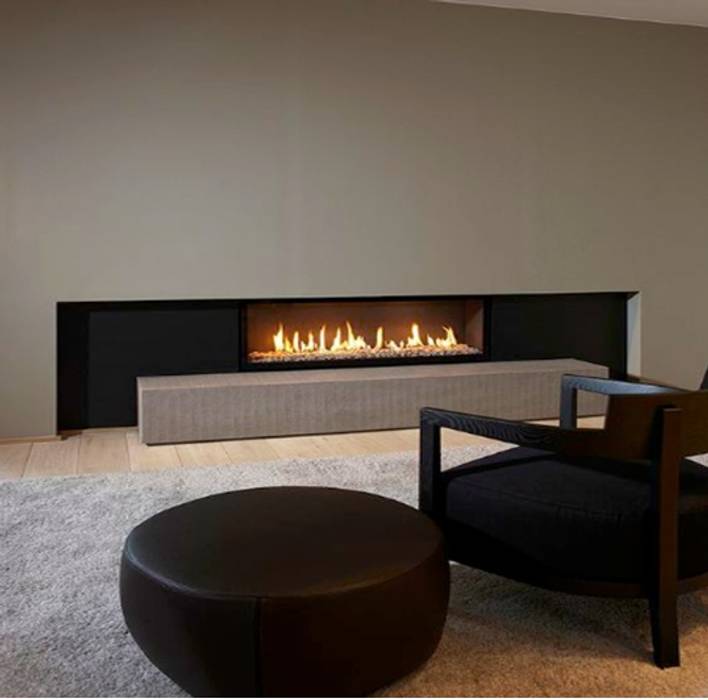 Chimenea a Gas para Interiores, Grupo Cinco Chimeneas Grupo Cinco Chimeneas Modern Living Room Metal Fireplaces & accessories