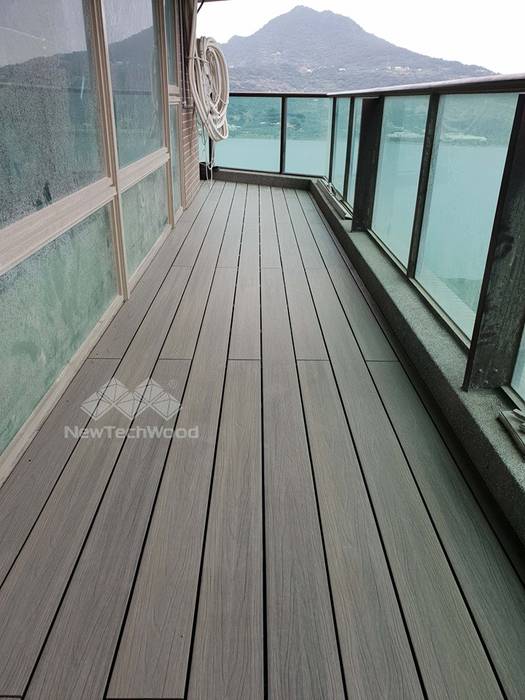 淡水─海帝溫泉社區, 新綠境實業有限公司 新綠境實業有限公司 Balcone, Veranda & Terrazza in stile scandinavo PVC