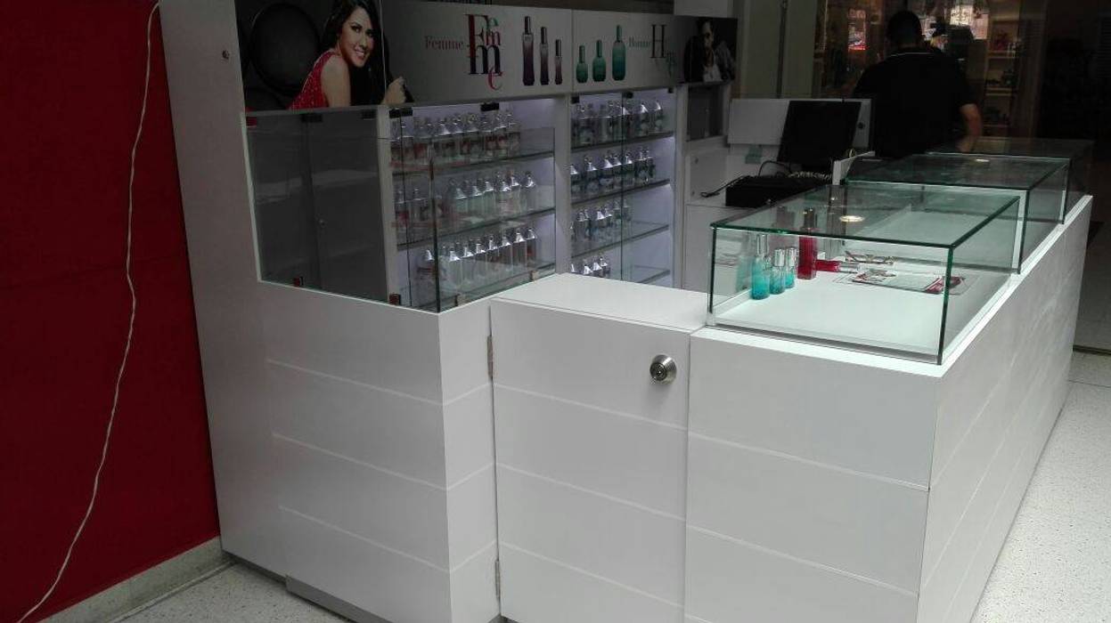 Perfumes Factory, QBICUS SAS QBICUS SAS Espacios comerciales Oficinas y tiendas