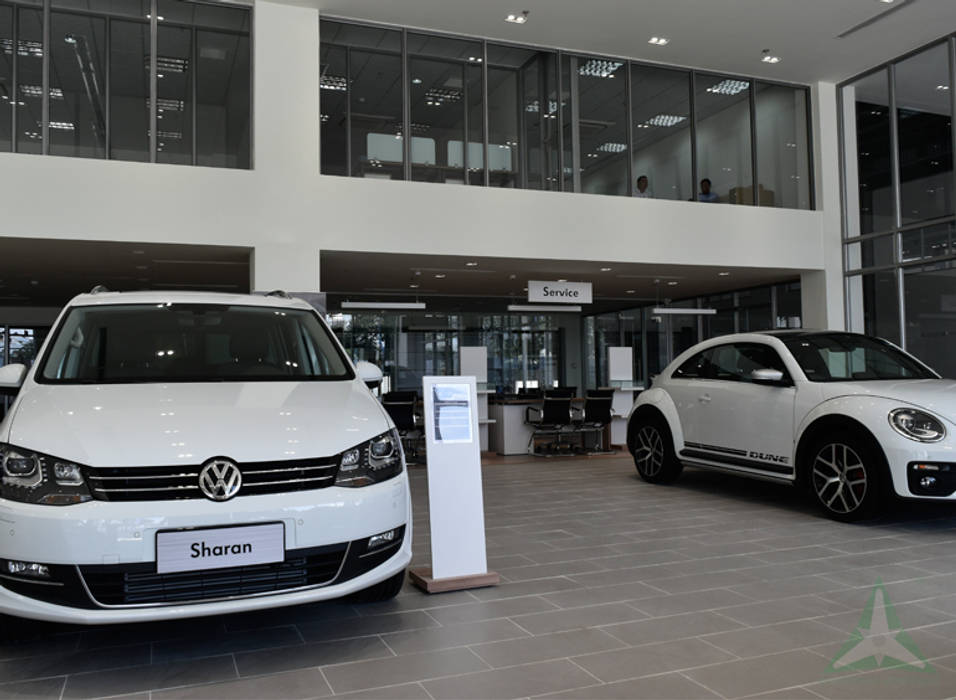 SHOWROOM Ô TÔ VOLKSWAGEN SÀI GÒN, VAN NAM FURNITURE & INTERIOR DECORATION CO., LTD. VAN NAM FURNITURE & INTERIOR DECORATION CO., LTD. مساحات تجارية معارض سيارات