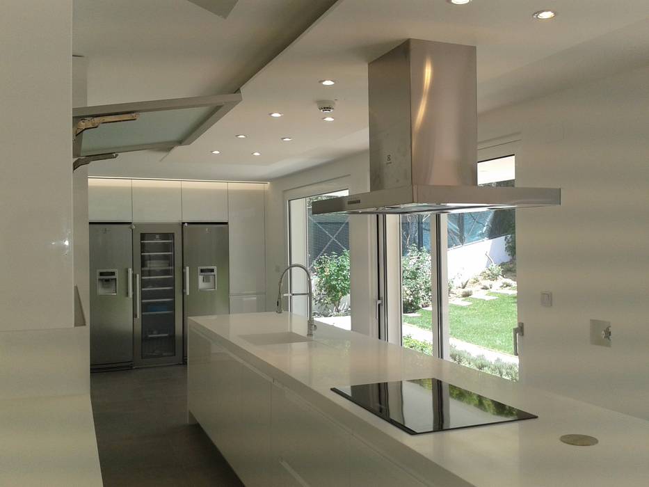 Uma casa com jardim por dioni home design moderno | homify