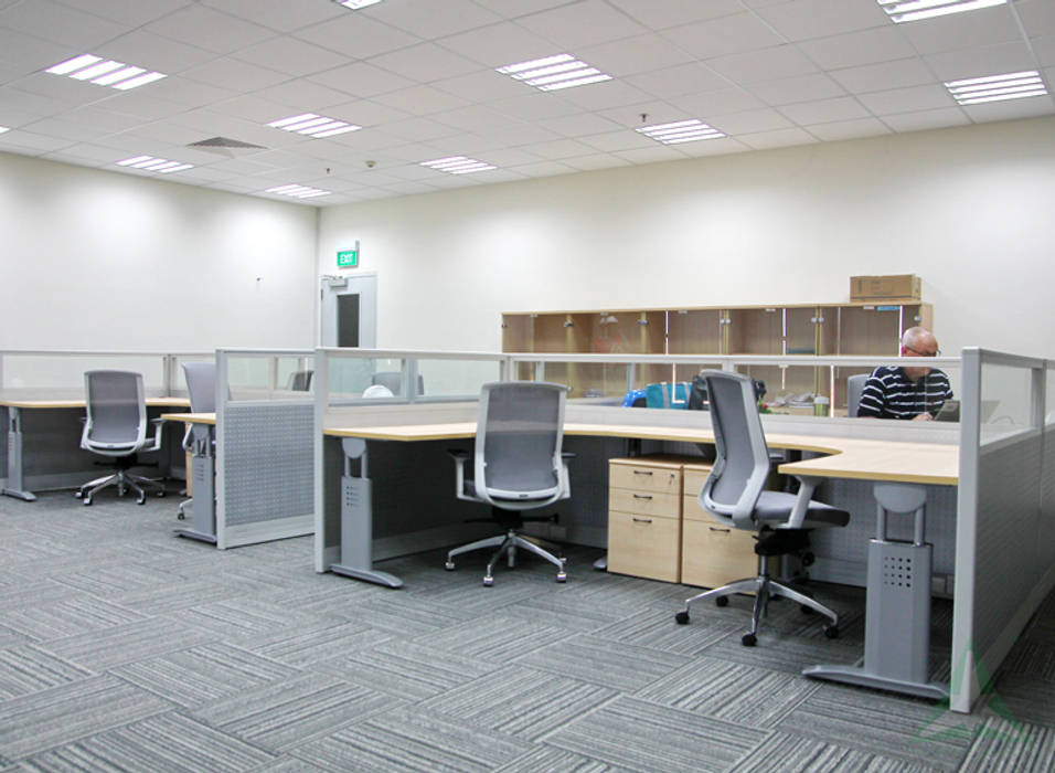 NHÀ MÁY AMWAY MỚI TẠI BÌNH DƯƠNG, VAN NAM FURNITURE & INTERIOR DECORATION CO., LTD. VAN NAM FURNITURE & INTERIOR DECORATION CO., LTD. Commercial spaces Văn phòng & cửa hàng