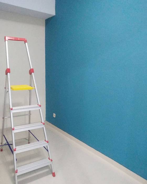 Pekerjaan perapihan lantai dan dinding baru homify Ruang Studi/Kantor Modern Batu Bata Blue