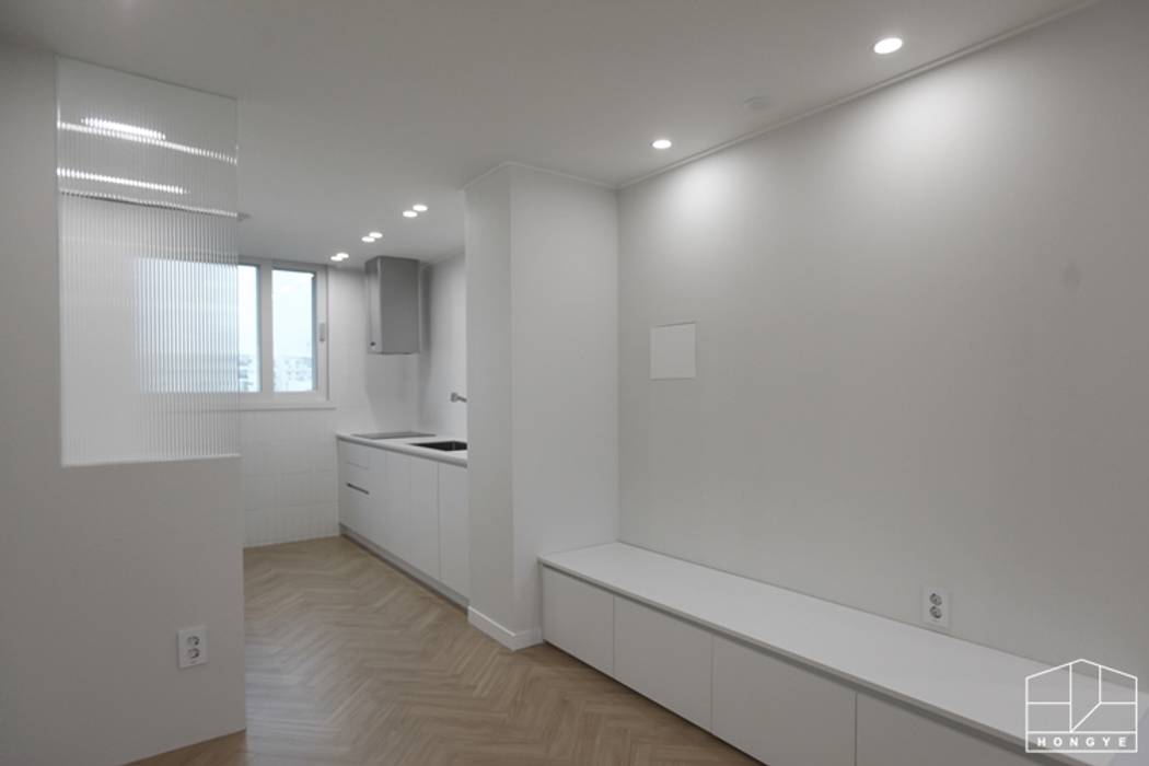 따스한 분위기의 압구정 현대아파트 32py _ 이사 전, 홍예디자인 홍예디자인 Comedores de estilo minimalista