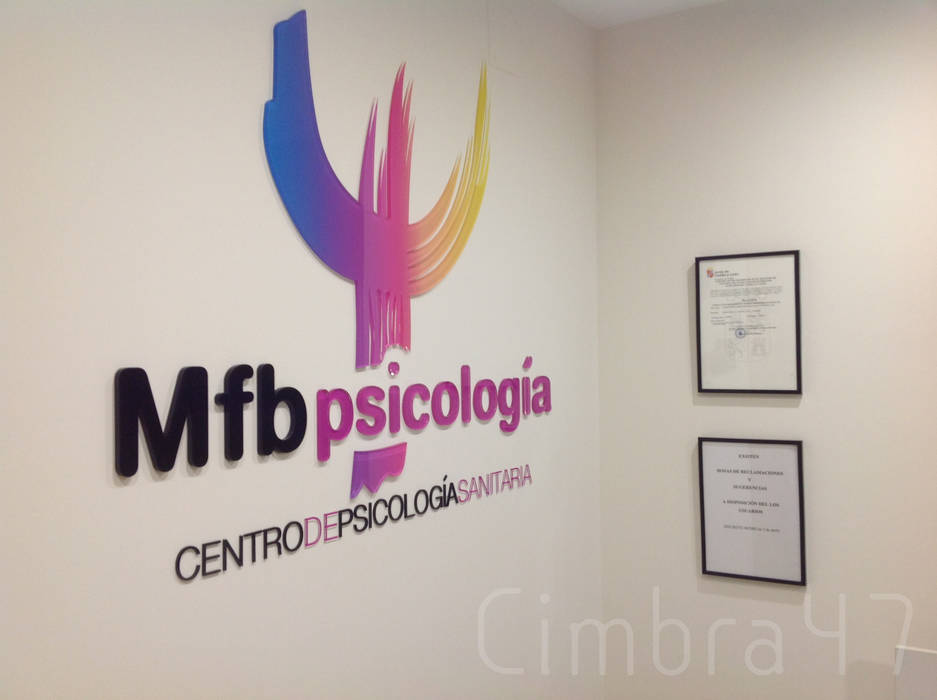 Centro de psicología sanitaria “Mfb psicología”., Cimbra47 Cimbra47 Commercial spaces Phòng khám