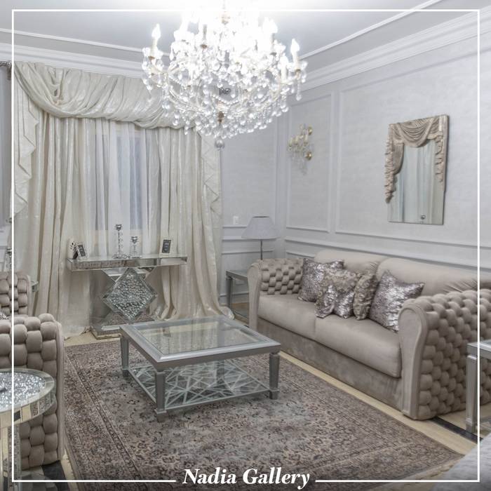 Enjoy our contemporary designs, NADIA .Gallery NADIA .Gallery Case classiche Legno Effetto legno Accessori & Decorazioni