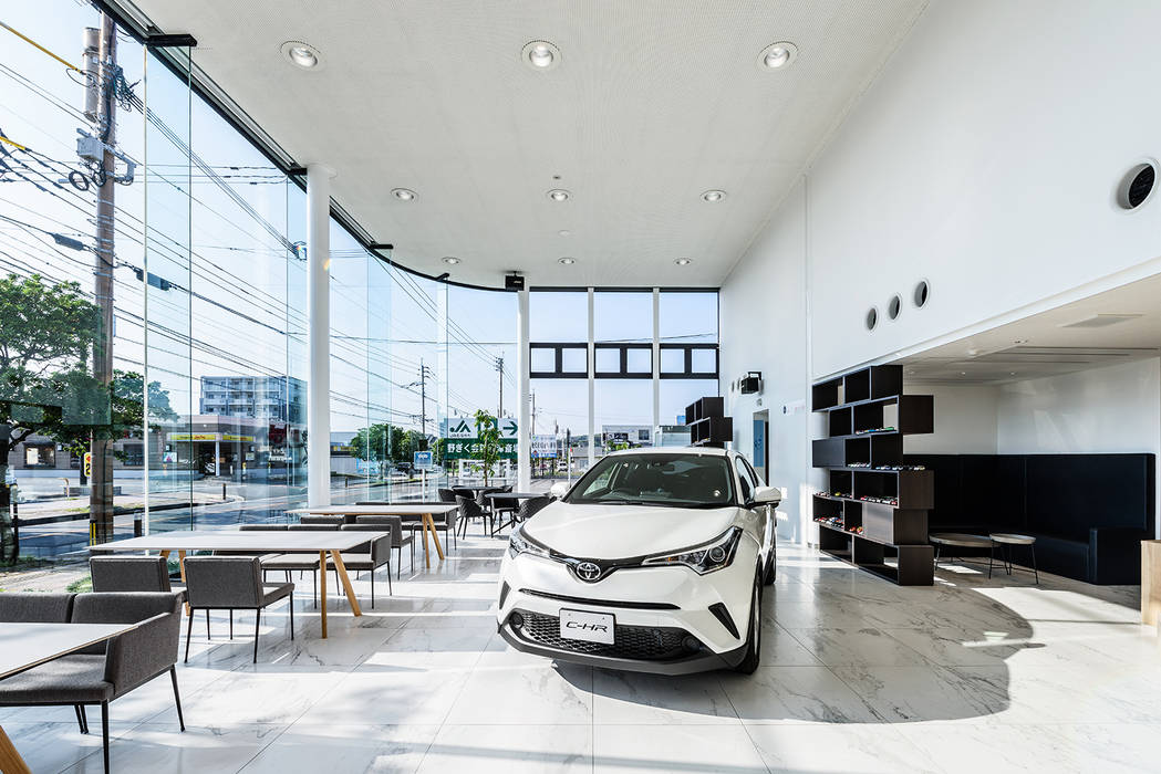 TOYOTA SHOWROOM, FANFARE CO., LTD FANFARE CO., LTD Commercial spaces Car Dealerships