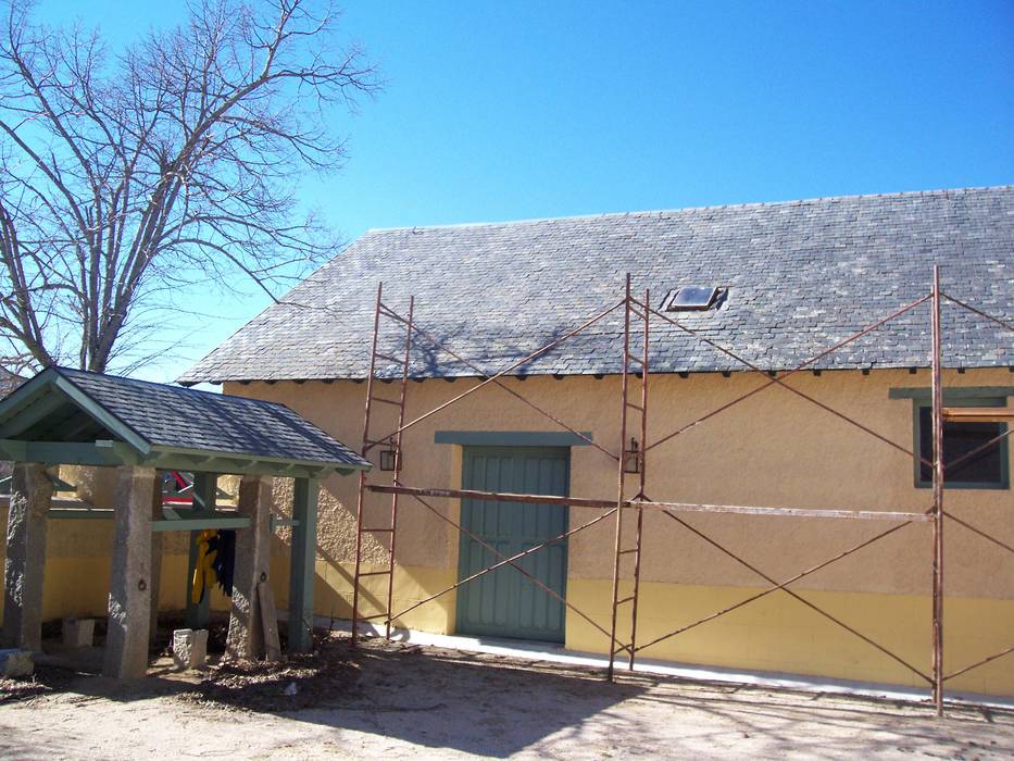 Reparación de tejado de pizarra en Segovia, Recasa, reformas y rehabilitaciones en Marbella Recasa, reformas y rehabilitaciones en Marbella Çatı
