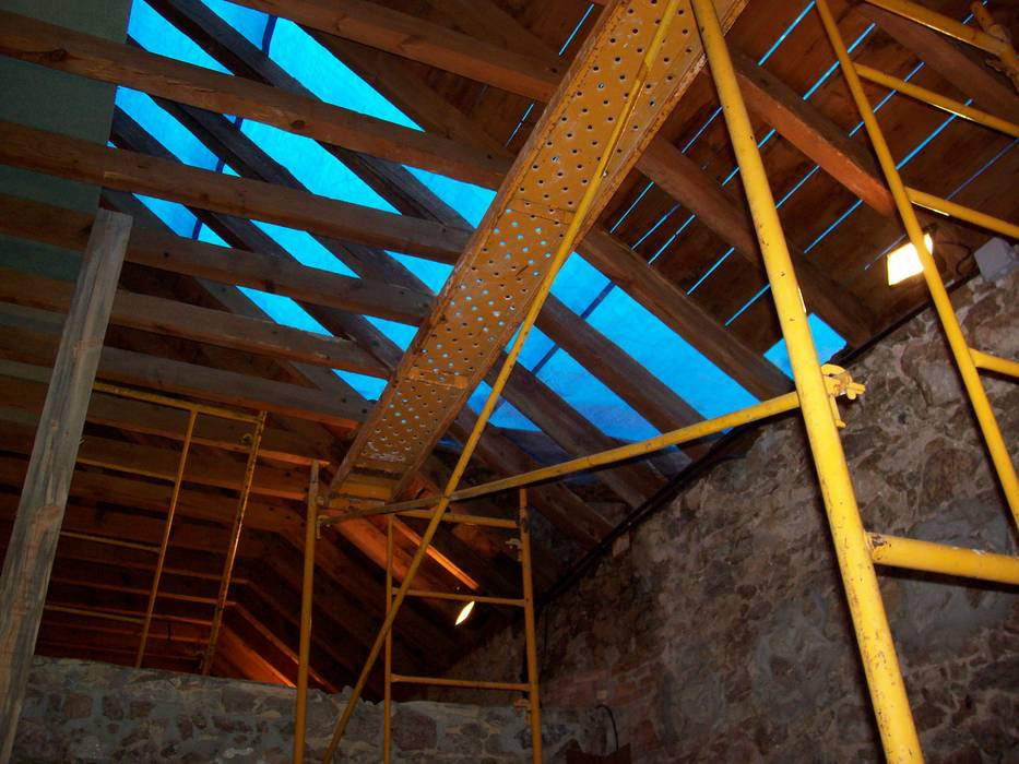Reparación de tejado de pizarra en Segovia, Recasa, reformas y rehabilitaciones en Marbella Recasa, reformas y rehabilitaciones en Marbella Dach