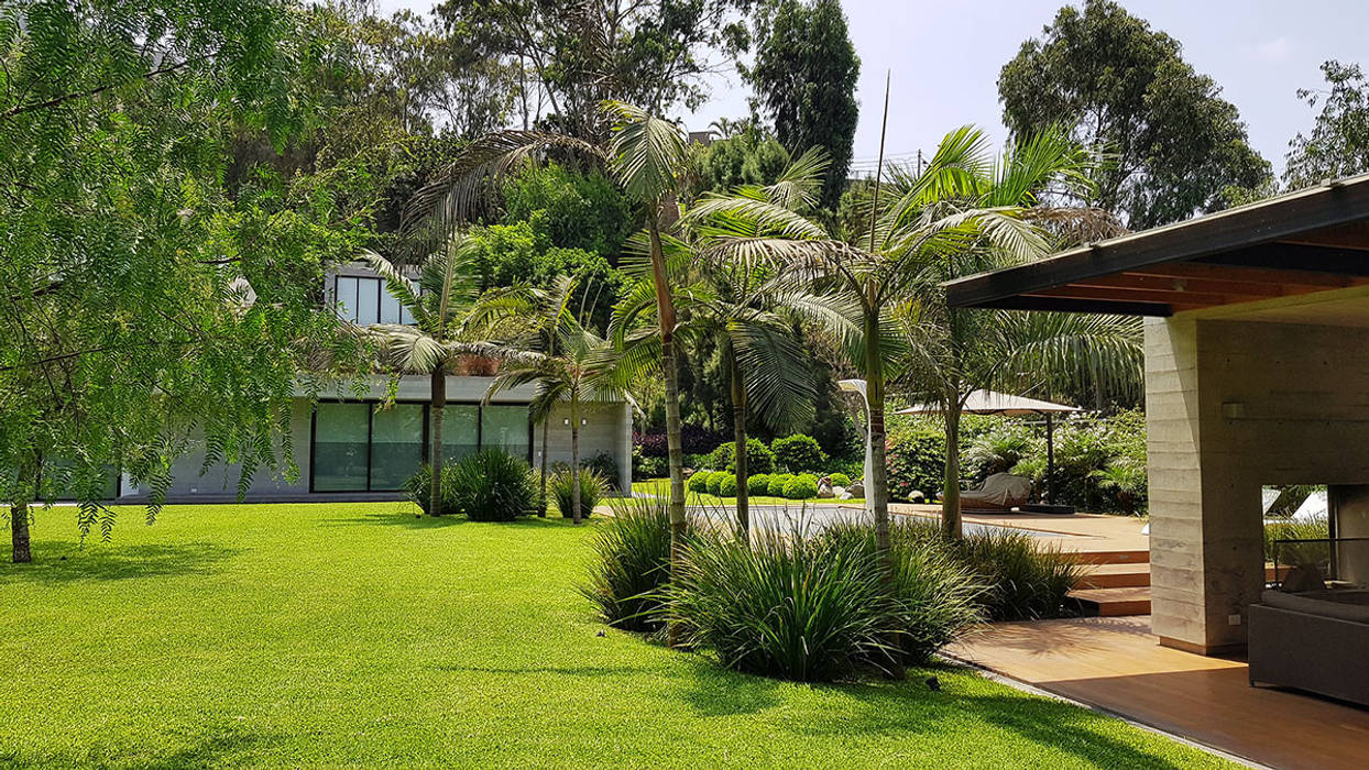 Un jardín donde el cliente se pueda sentir en un oasis particular., Marcia Lenz Paisajismo Marcia Lenz Paisajismo Jardines de estilo moderno