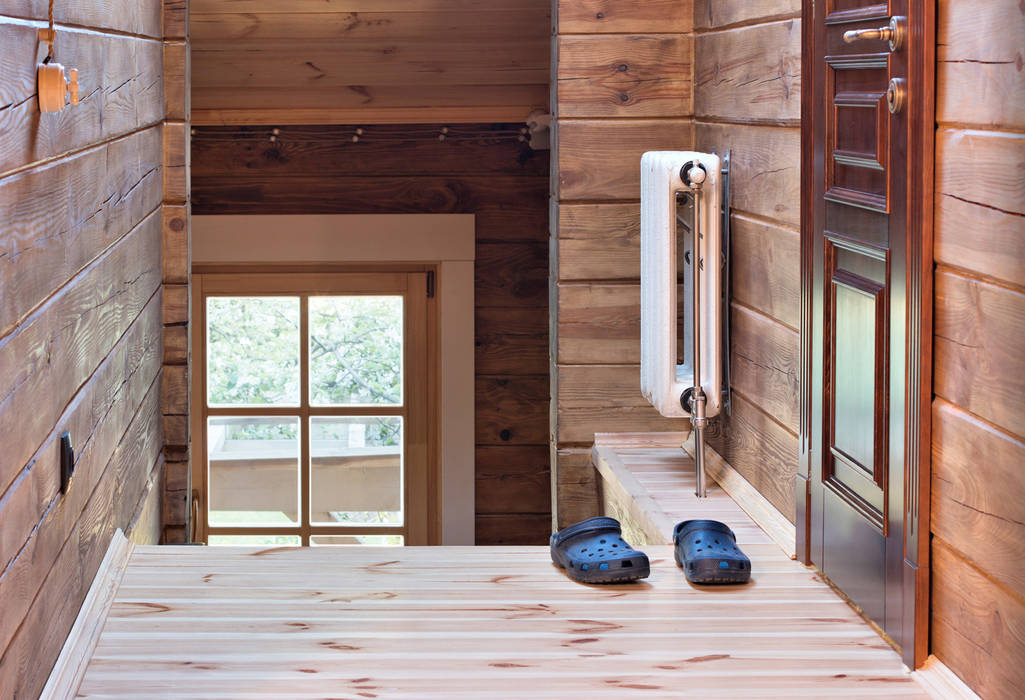 Hugge cottage in Kozin. "Jeboshimshaletstyle", Coliba architects Coliba architects Stairs Wood Wood effect