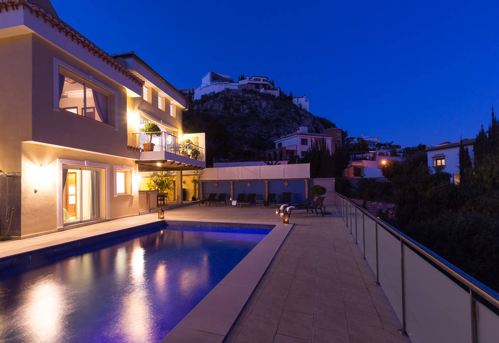 Fachada, terraza y piscina Home & Haus | Home Staging & Fotografía Villas
