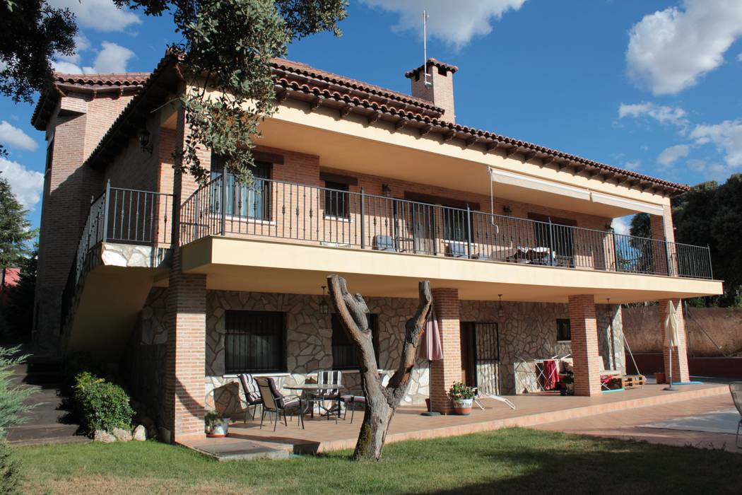 CASA DE CAMPO EN GUADALAJARA-1 ESTUDIO DE ARQUITECTURA - PABLO NAVAS Casas unifamilares Ladrillos CASA DE CAMPO