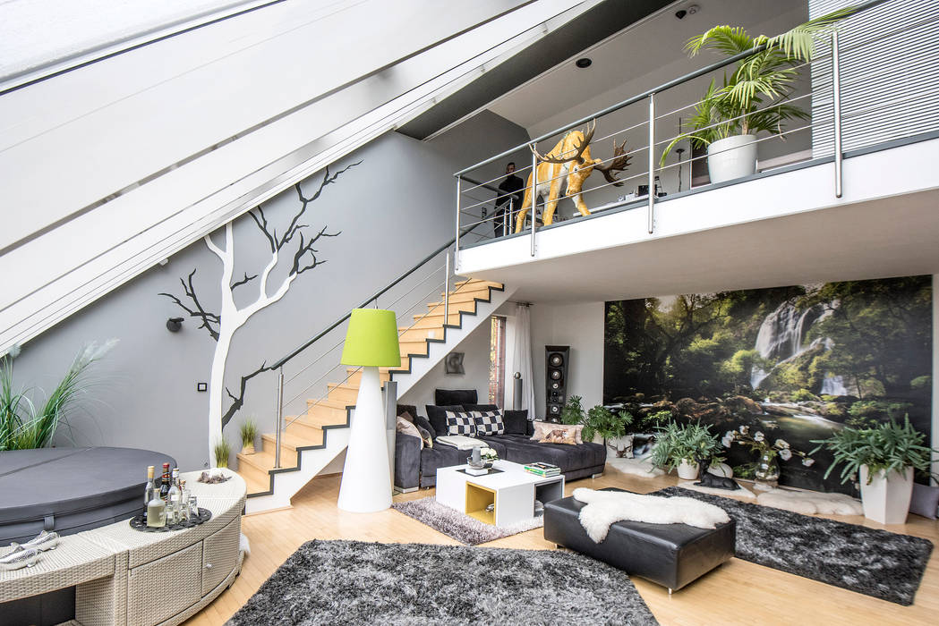 Malerarbeiten und Gestaltungsarbeiten für einen Kunden in Hannover, FARBCOMPANY FARBCOMPANY Eclectic style living room Grey