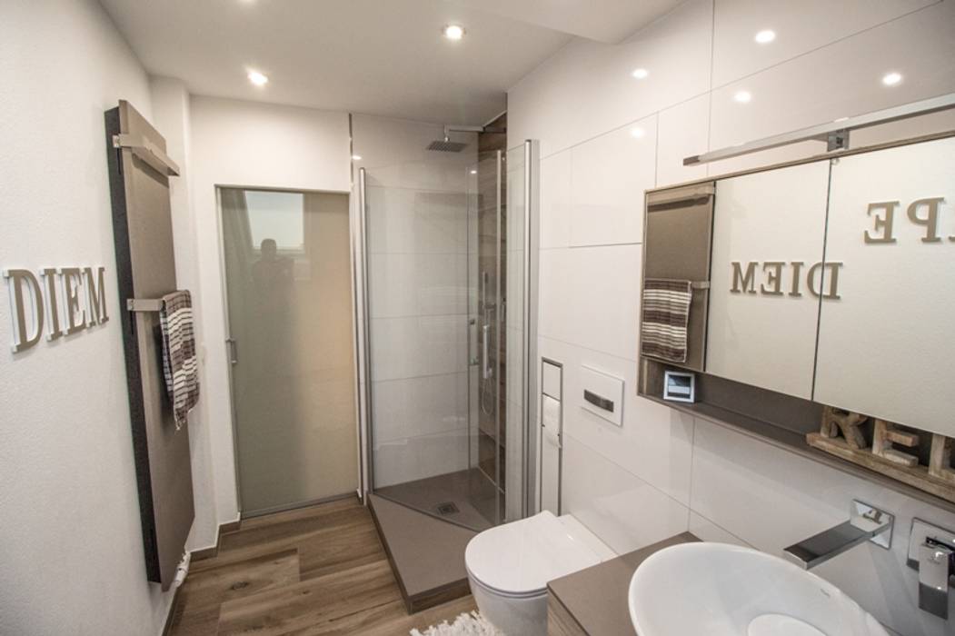 Schon Wieder Ein Fertiges Bad Moderne Badezimmer Von Bad