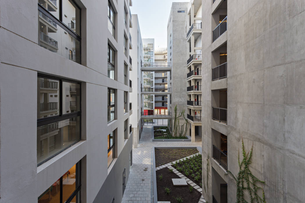 Proyecto de Viviendas para la Villa Olímpica por SMF Arquitectos, SMF Arquitectos / Juan Martín Flores, Enrique Speroni, Gabriel Martinez SMF Arquitectos / Juan Martín Flores, Enrique Speroni, Gabriel Martinez Multi-Family house