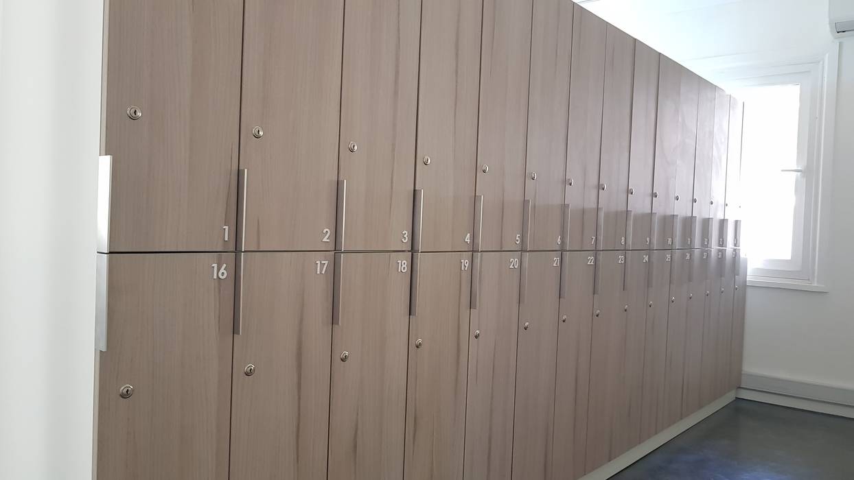 Muebles de oficina por SIMPLEMENTE AMBIENTE, SIMPLEMENTE AMBIENTE mobiliarios hogar y oficinas santiago SIMPLEMENTE AMBIENTE mobiliarios hogar y oficinas santiago Espacios comerciales lockers,Oficinas y tiendas