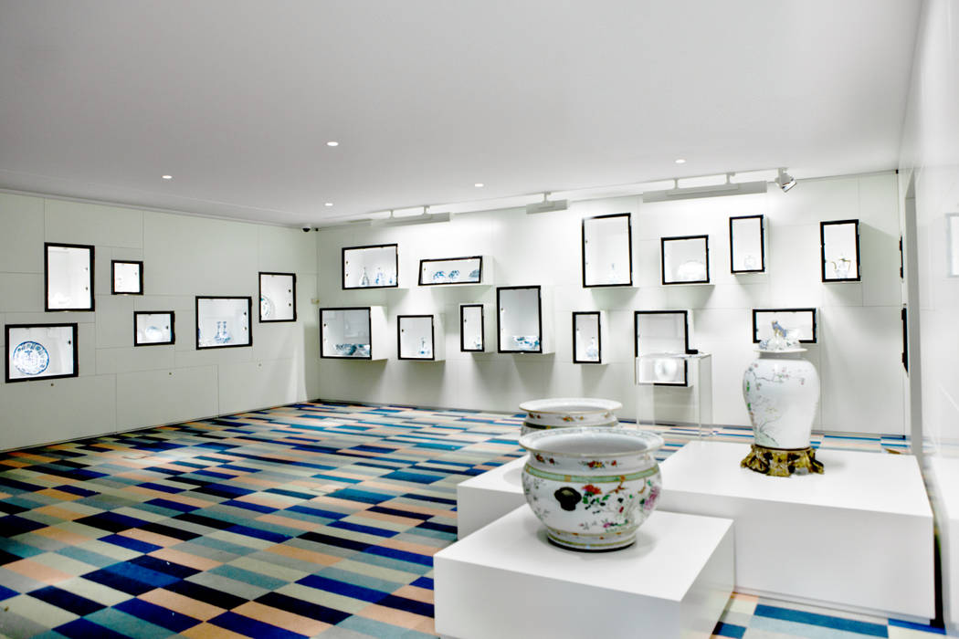 S3 Arquitectos Modern Walls and Floors