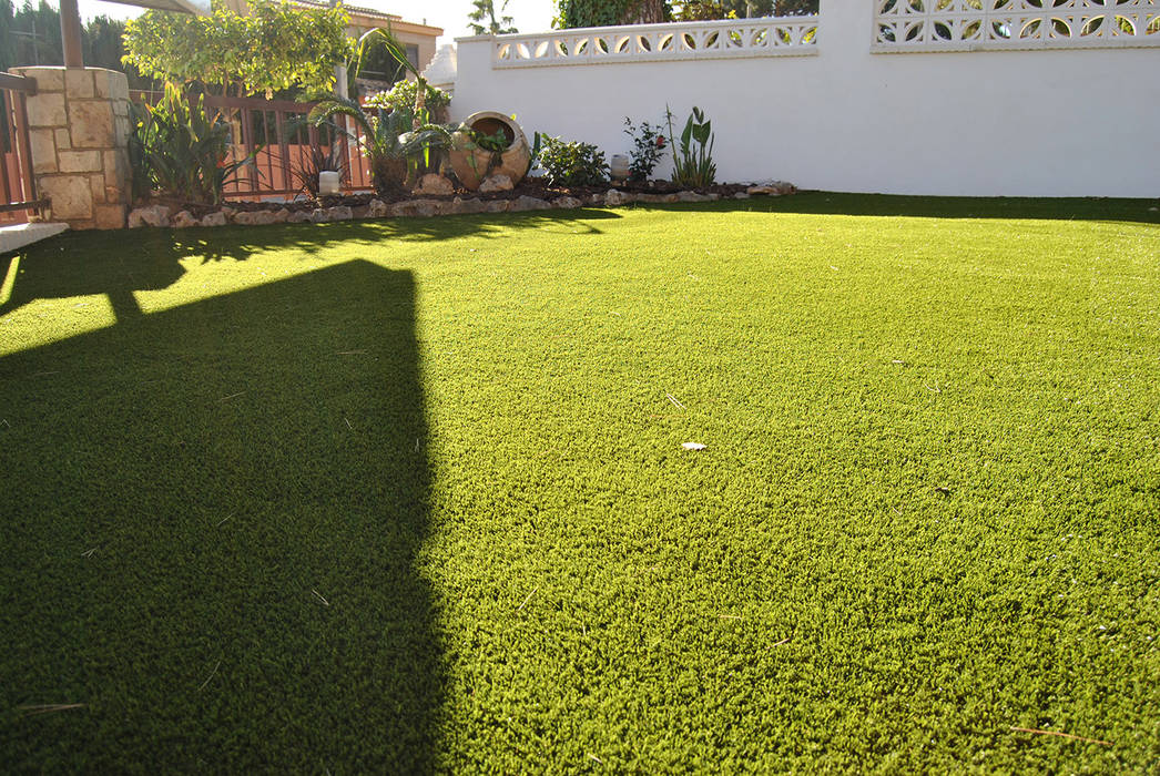 Instalación de césped artificial de calidad en Madrid, Albergrass césped tecnológico Albergrass césped tecnológico 앞마당