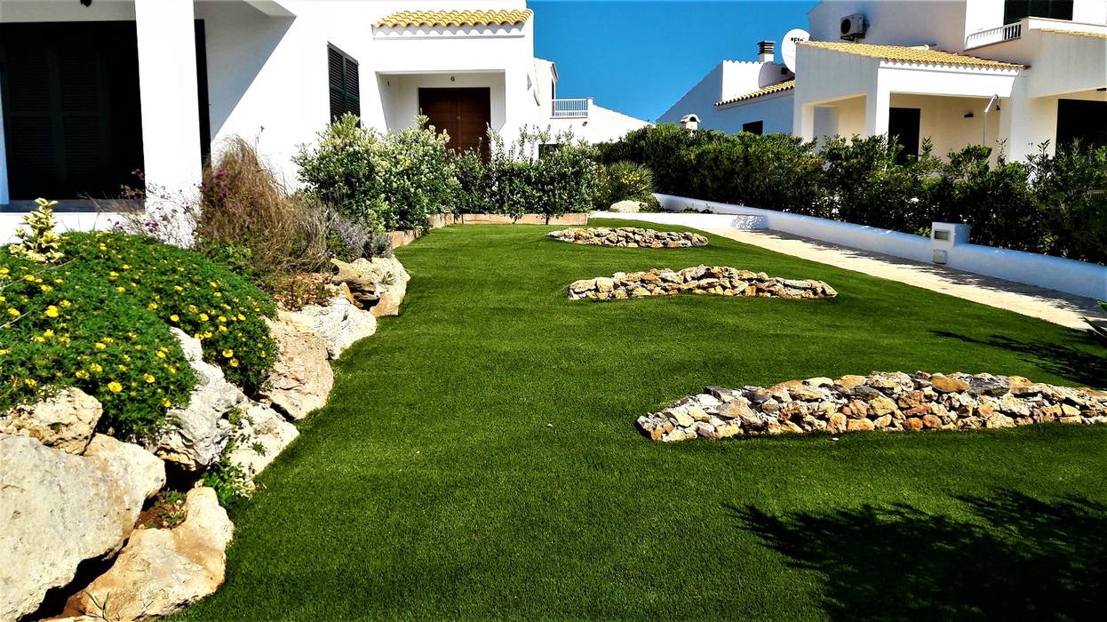 Después Albergrass césped tecnológico césped artificial,Albergrass,jardín,naturalidad,Menorca,césped y piedra