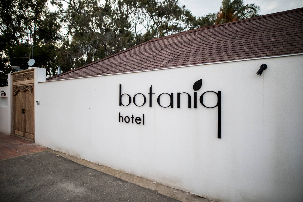 Hotel Botaniq, JUANCHO GONZALEZ JUANCHO GONZALEZ Espacios comerciales Hoteles