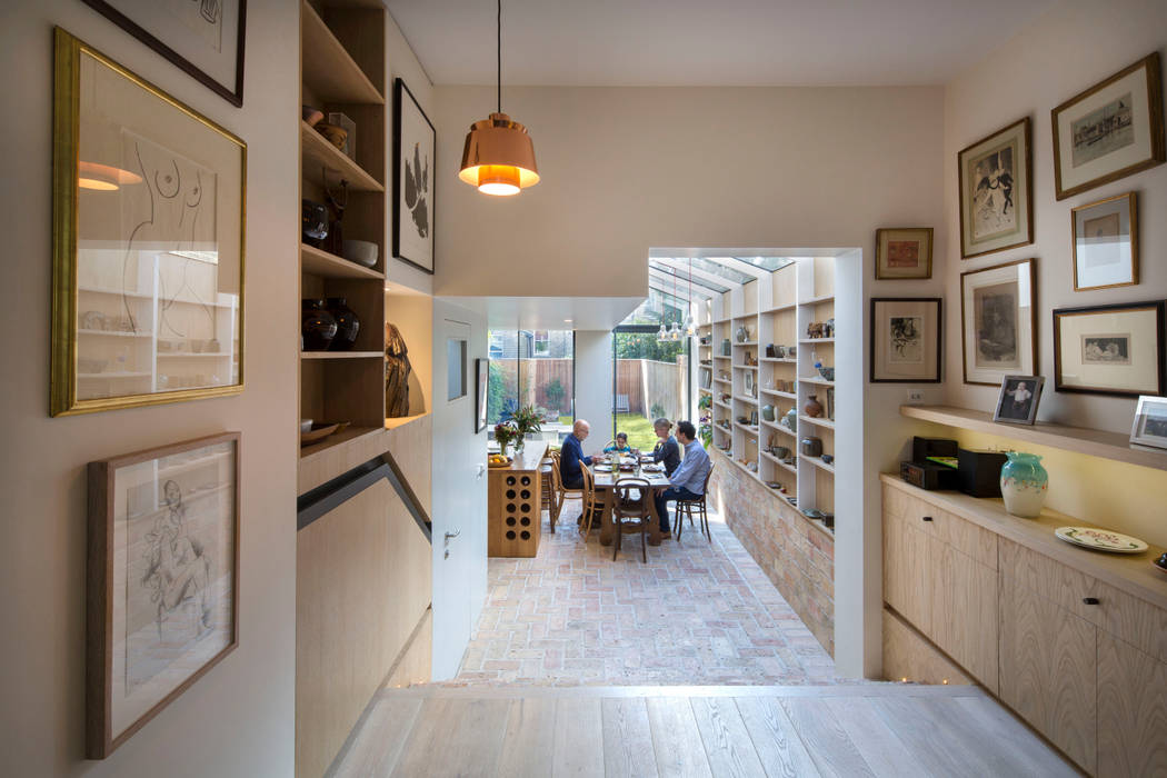 Gallery House, Neil Dusheiko Architects Neil Dusheiko Architects Modern dining room