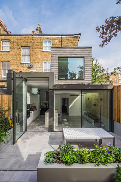 Petersen Brick House, Neil Dusheiko Architects Neil Dusheiko Architects Casas de estilo moderno