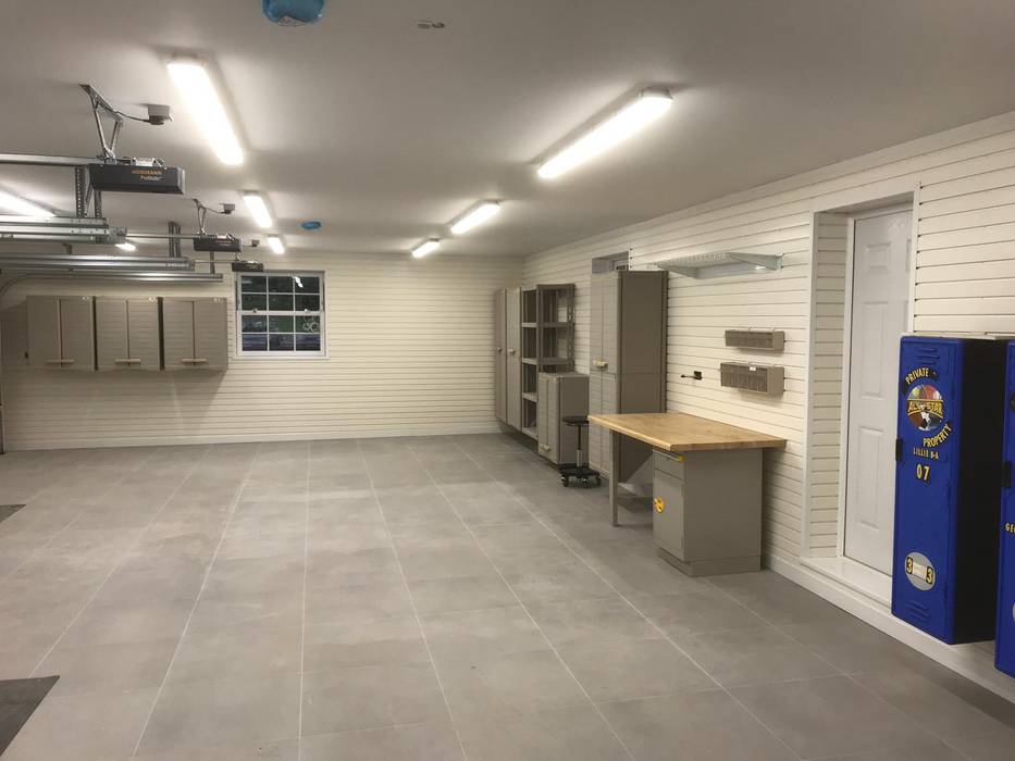 New Build Garage in Surrey transforms with help from Garageflex Garageflex Garaż podwójny garageflex,garage,storage,storage ideas,fitted garage