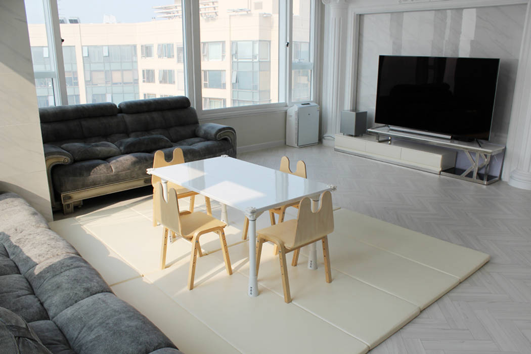 토끼네집 스노우 책상 , 토끼네집 토끼네집 Chambre d'enfant moderne Bureaux & chaises