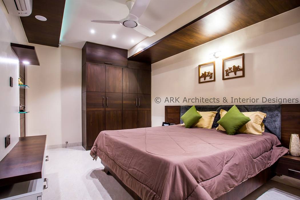 Flat at VIP Road, Visakhapatanam, ARK Architects & Interior Designers ARK Architects & Interior Designers Small bedroom