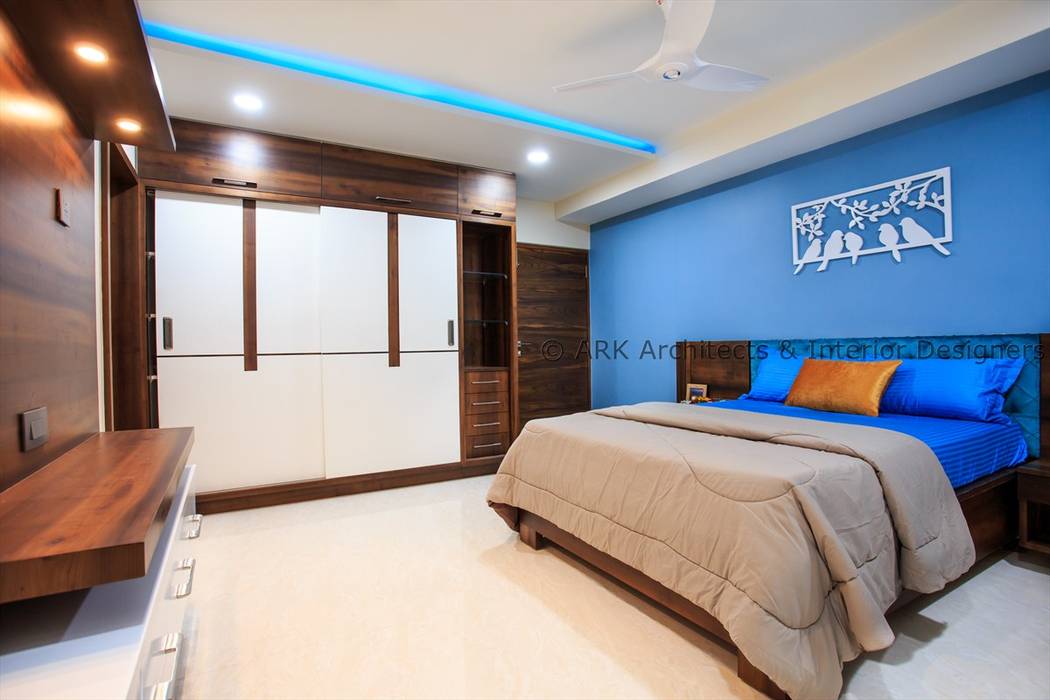 Flat at VIP Road, Visakhapatanam, ARK Architects & Interior Designers ARK Architects & Interior Designers Kleine slaapkamer