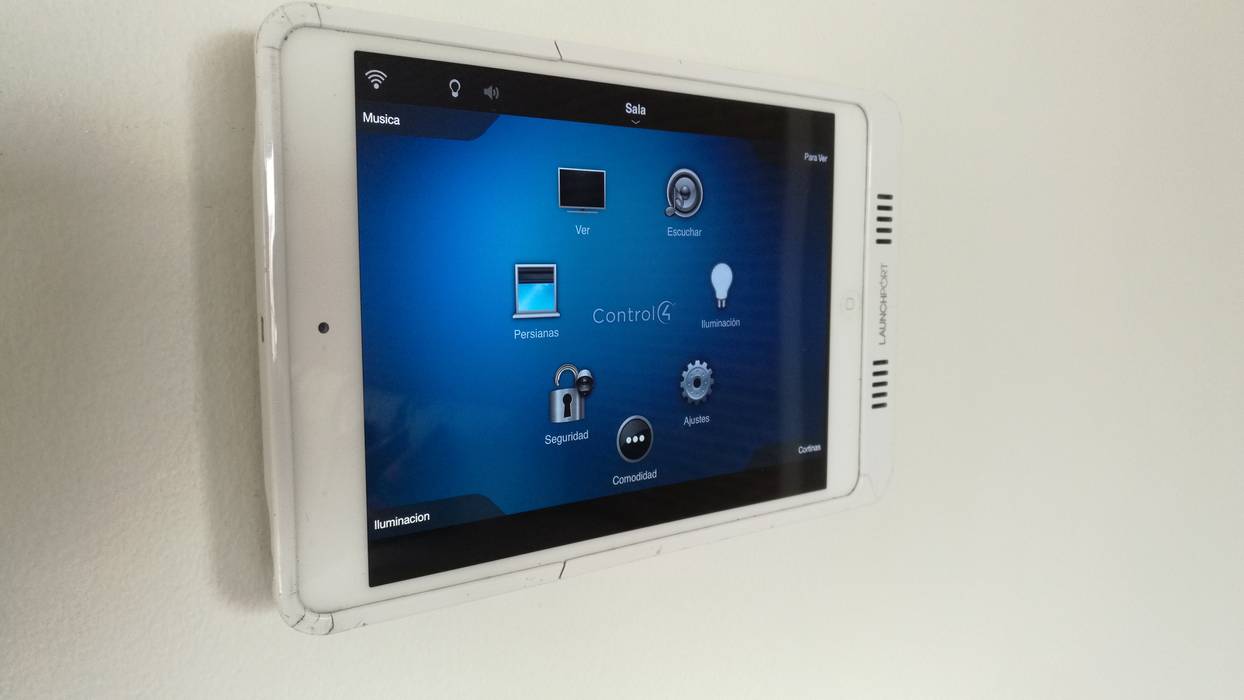touch screen con el Ipad en la pared casa inteligente