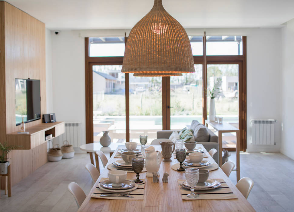 Sala Da Pranzo In Stile Scandinavo Di Olot Design Scandinavo Homify