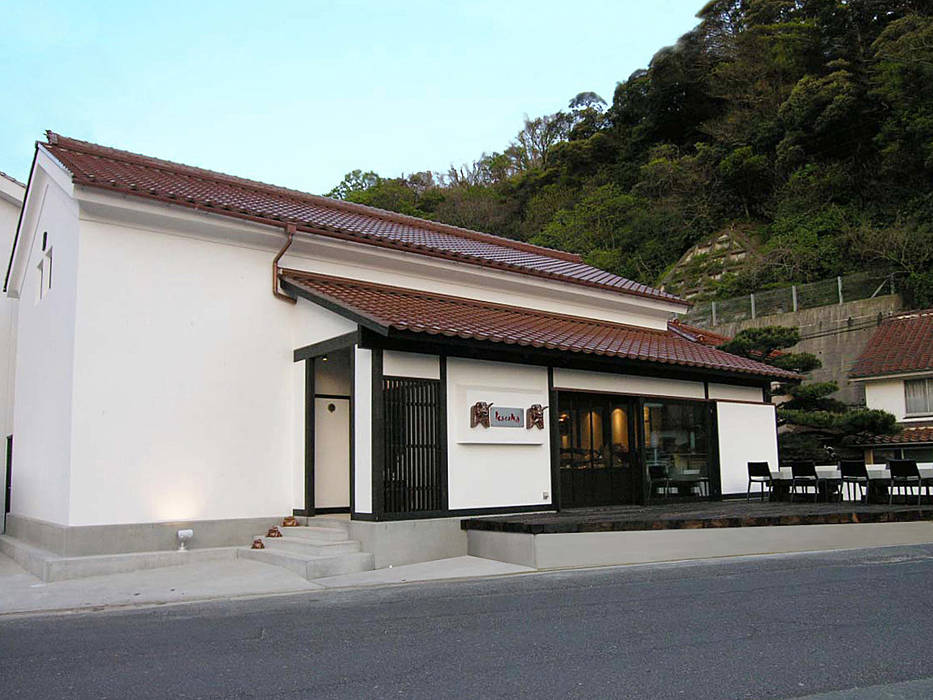 『KAGURA 華蔵』 Cafe&Shop, 一級建築士事務所 ネストデザイン 一級建築士事務所 ネストデザイン Commercial spaces لکڑی Wood effect Commercial Spaces