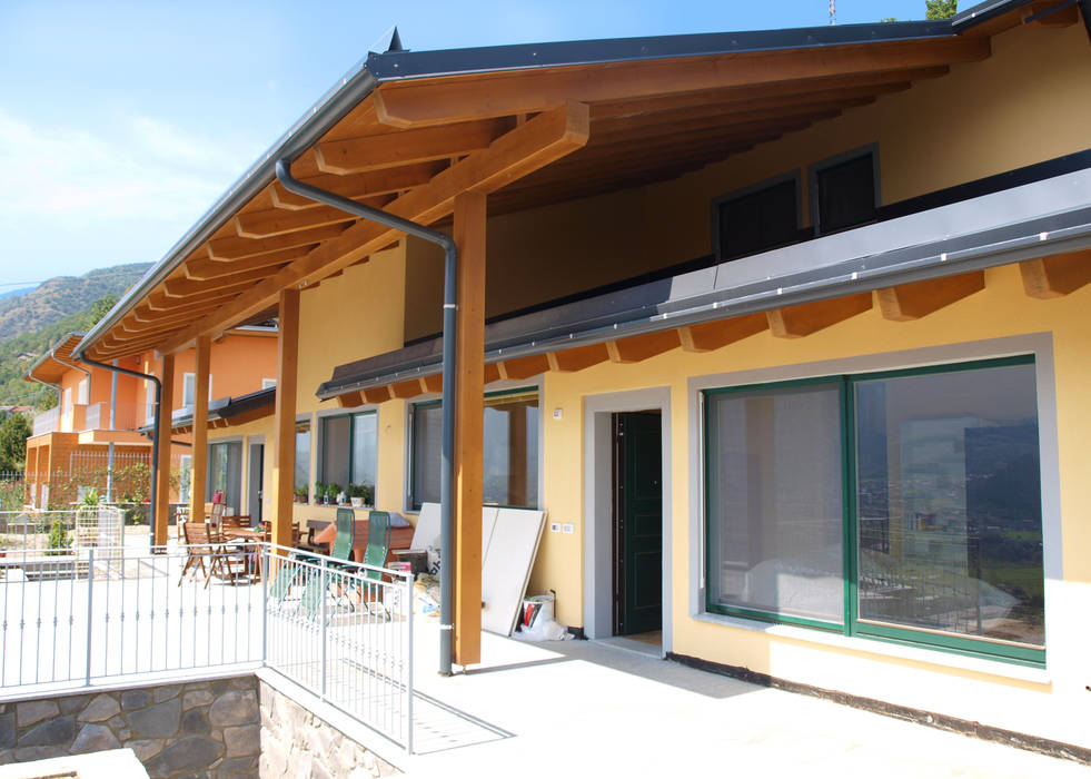 COSTRUZIONE TRADIZIONALE AOSTA, Sangallo srl Sangallo srl Chalets & maisons en bois Bois Effet bois