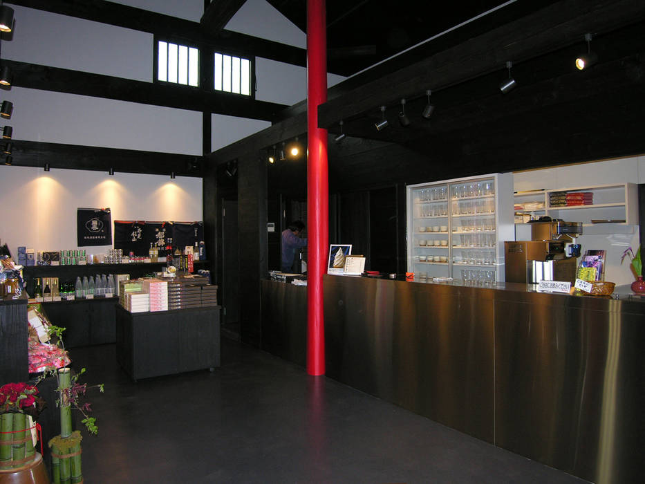 『KAGURA 華蔵』 Cafe&Shop, 一級建築士事務所 ネストデザイン 一級建築士事務所 ネストデザイン Commercial spaces Wood Wood effect Commercial Spaces