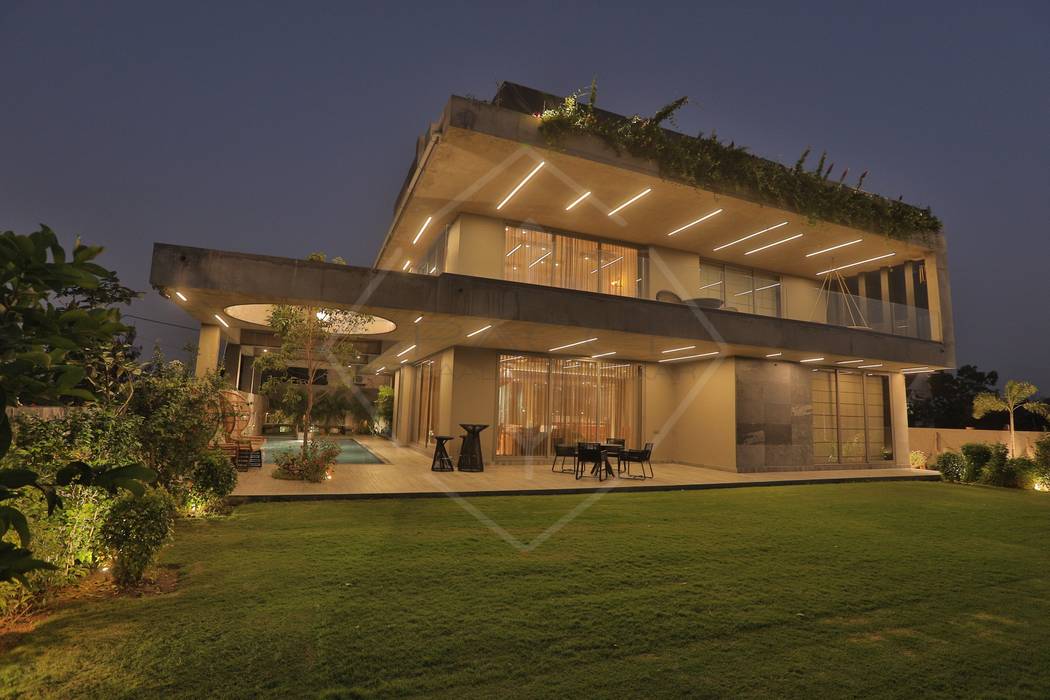 "WRAPED" ARCHITECTURE -, SPACCE INTERIORS SPACCE INTERIORS Bungalow