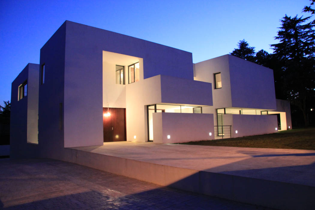 Construir vivienda unifamiliar en Madrid, arquitectura Otto Medem Arquitecto vanguardista en Madrid Casas de estilo minimalista