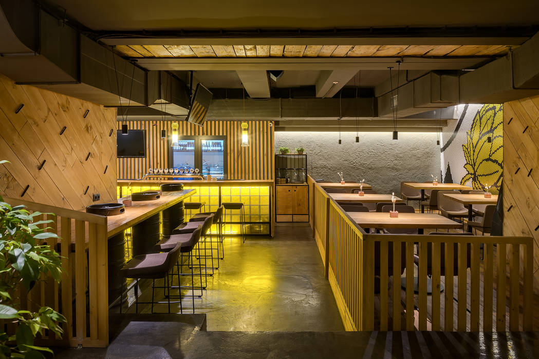 REBERBAR pub interior, YUDIN Design YUDIN Design Espacios comerciales Bares y clubs