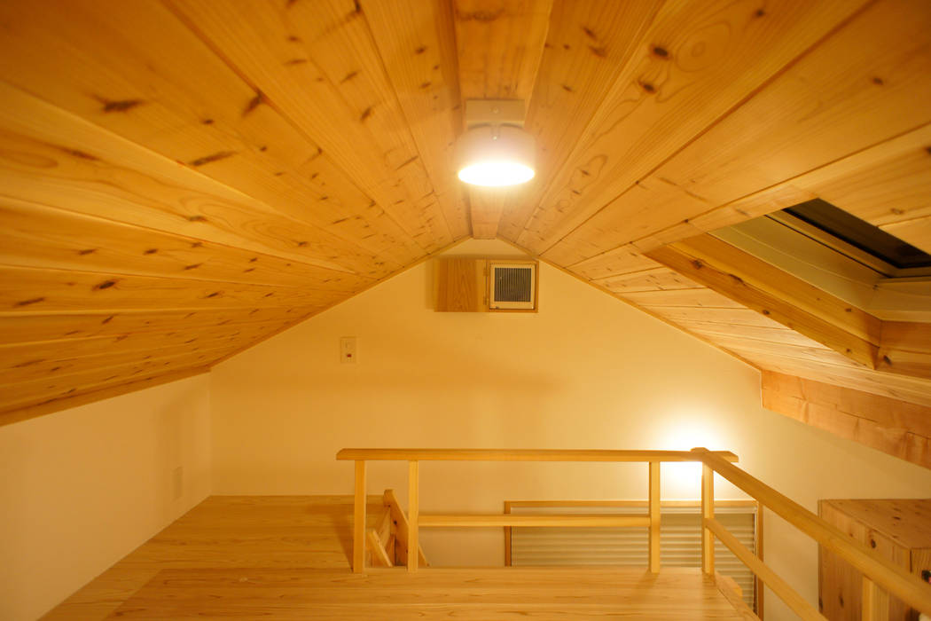 『紫竹の家』 子供部屋, 一級建築士事務所 ネストデザイン 一級建築士事務所 ネストデザイン ห้องนอนเด็กหญิง ไม้ Wood effect