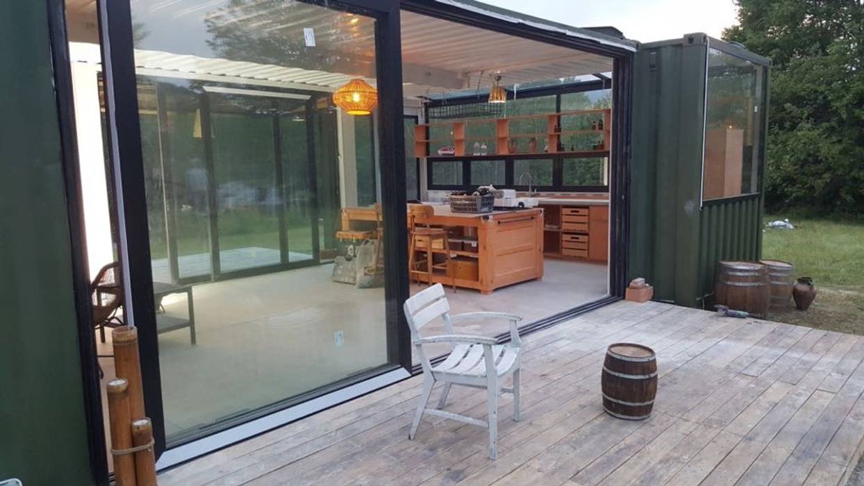 MOVI SHIPPING CONTAINER HOUSES, MOVİ evleri MOVİ evleri Cozinhas minimalistas